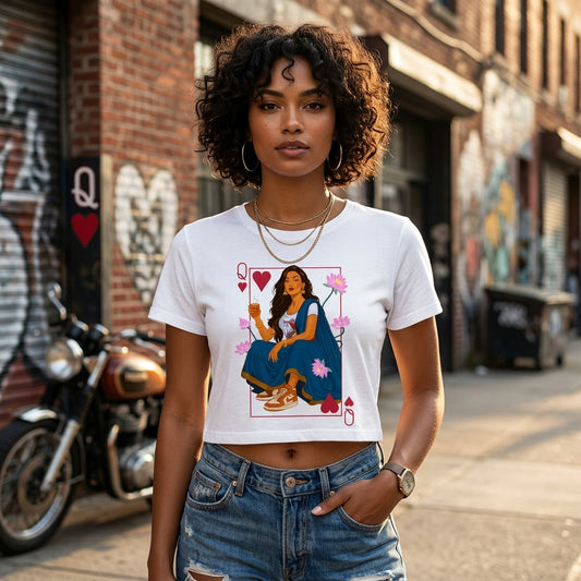 Queen of Hearts Graphic Crop T-Shirt for Women | Aesthetic Playing Card Art Tee